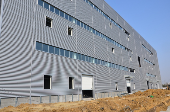 Custom PEB Steel Structure Building For Furniture And Sanitary Warehouse