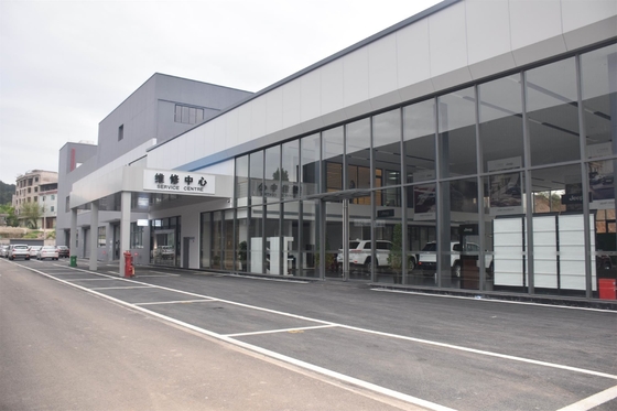 Q235B Q355B Steel Frame Warehouse With Insulated Roof And Wall Panels