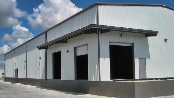 Multifunctional Q235B Q355B Steel Structure Warehouse With EPS Glass Wool Insulation