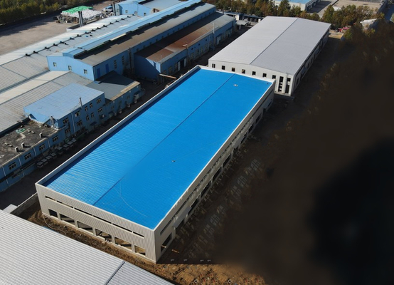 EPS Insulated Roof Cladding Metal Frame Prefaricated Workshop Warehouse