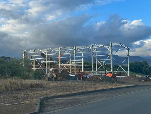 80m Clear Span Industrial Steel Aircraft Maintenance Hangar Cantilever Truss Structure Column Free Aviation Building